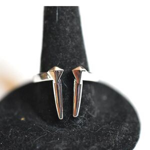 NWOT The Beast Silver Tone Fang Teeth Goth Punk Unisex Size 8 Ring